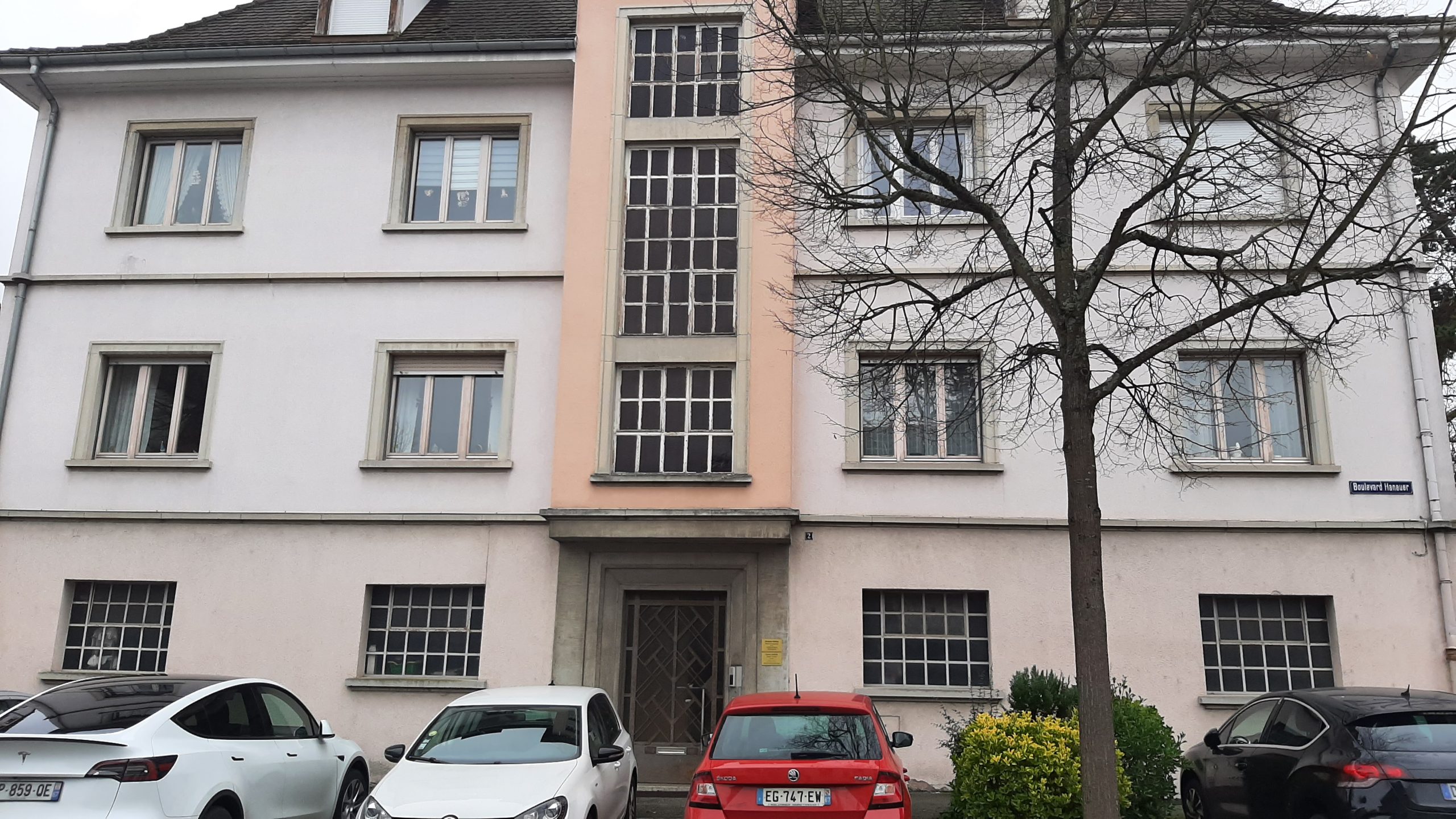 Façade cabinet Guddei